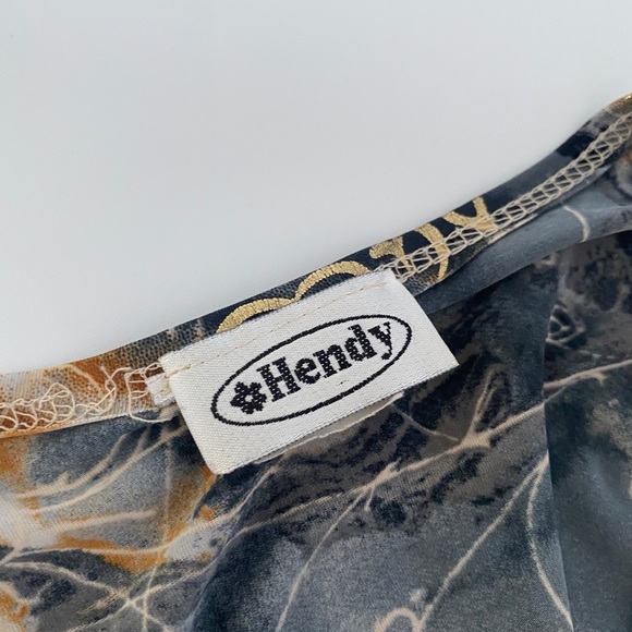 Luxury Print Slinky Material Blouse - Picture 7 of 7